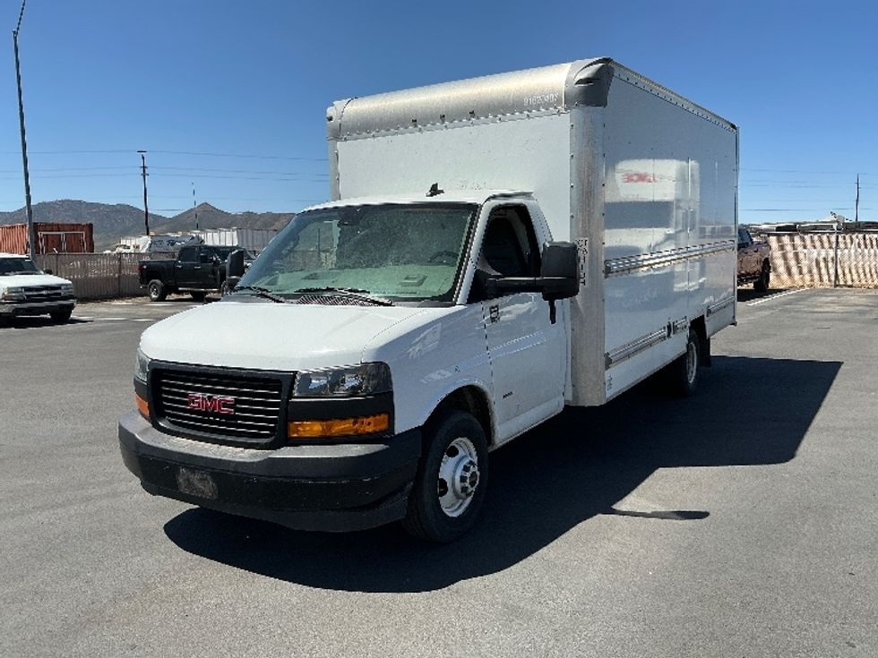 Light Duty Box Truck-Light and Medium Duty Trucks-GMC-2021-Savana G33903-Prescott Valley-AZ-74,080\n\t\tmiles-$ 13,500 - Image 3