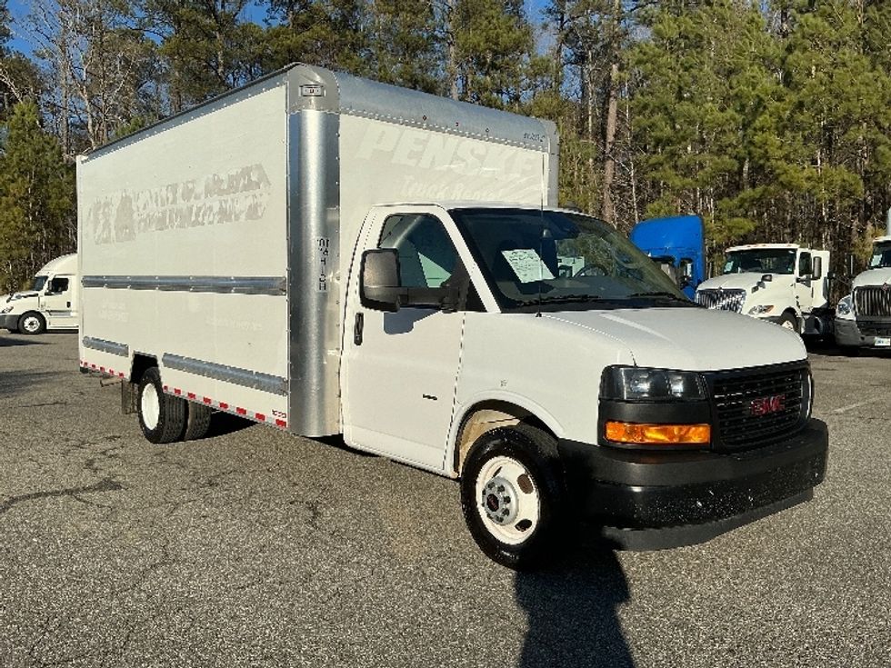 Light Duty Box Truck-Light and Medium Duty Trucks-GMC-2021-Savana G33903-Prince George-VA-100,442\n\t\tmiles-$ 31,250 - Image 1
