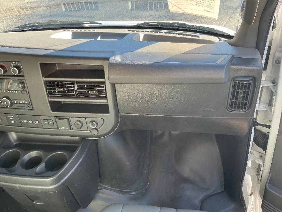 Light Duty Box Truck-Light and Medium Duty Trucks-GMC-2021-Savana G33903-Prince George-VA-100,442\n\t\tmiles-$ 31,250 - Image 21