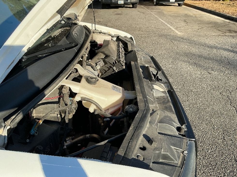 Light Duty Box Truck-Light and Medium Duty Trucks-GMC-2021-Savana G33903-Prince George-VA-100,442\n\t\tmiles-$ 31,250 - Image 23