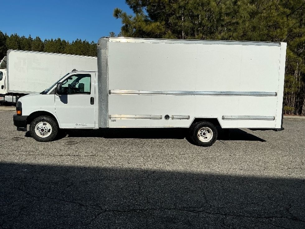Light Duty Box Truck-Light and Medium Duty Trucks-GMC-2021-Savana G33903-Prince George-VA-106,119\n\t\tmiles-$ 29,250 - Image 4