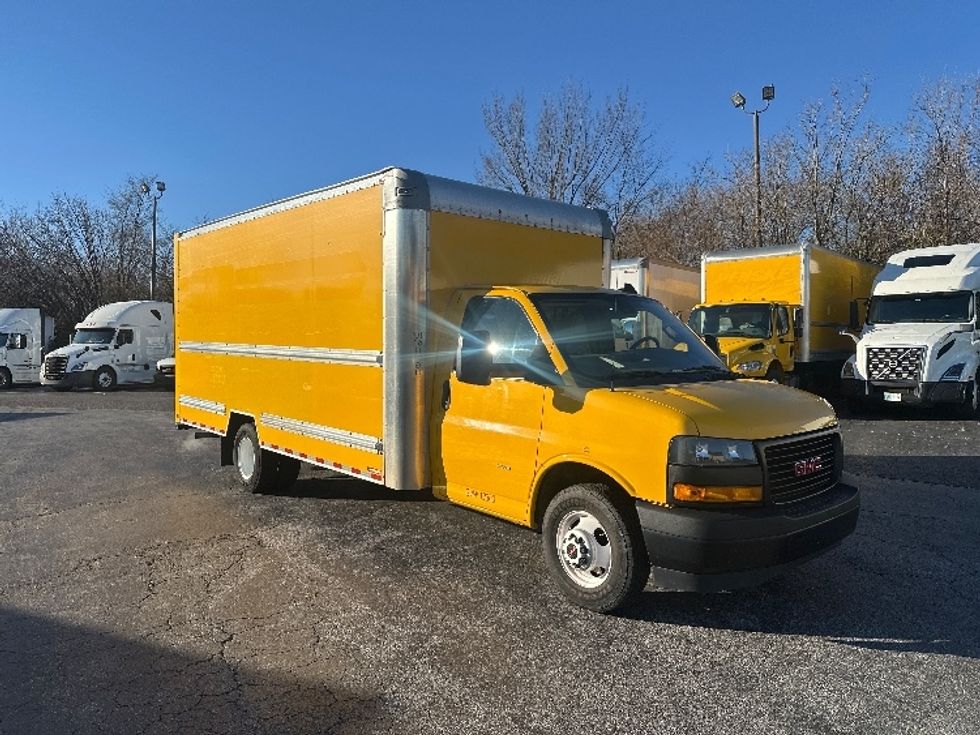 Light Duty Box Truck-Light and Medium Duty Trucks-GMC-2021-Savana G33903-Raleigh-NC-111,227\n\t\tmiles-$ 26,750 - Image 1