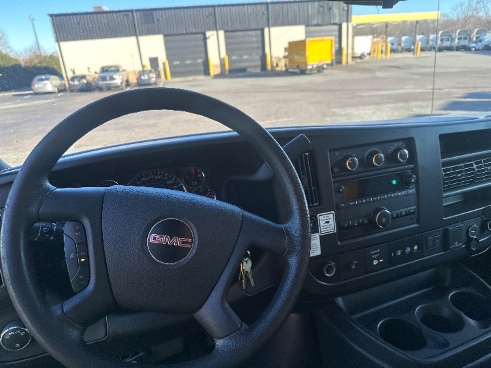 Light Duty Box Truck-Light and Medium Duty Trucks-GMC-2021-Savana G33903-Raleigh-NC-111,227\n\t\tmiles-$ 26,750 - Image 18