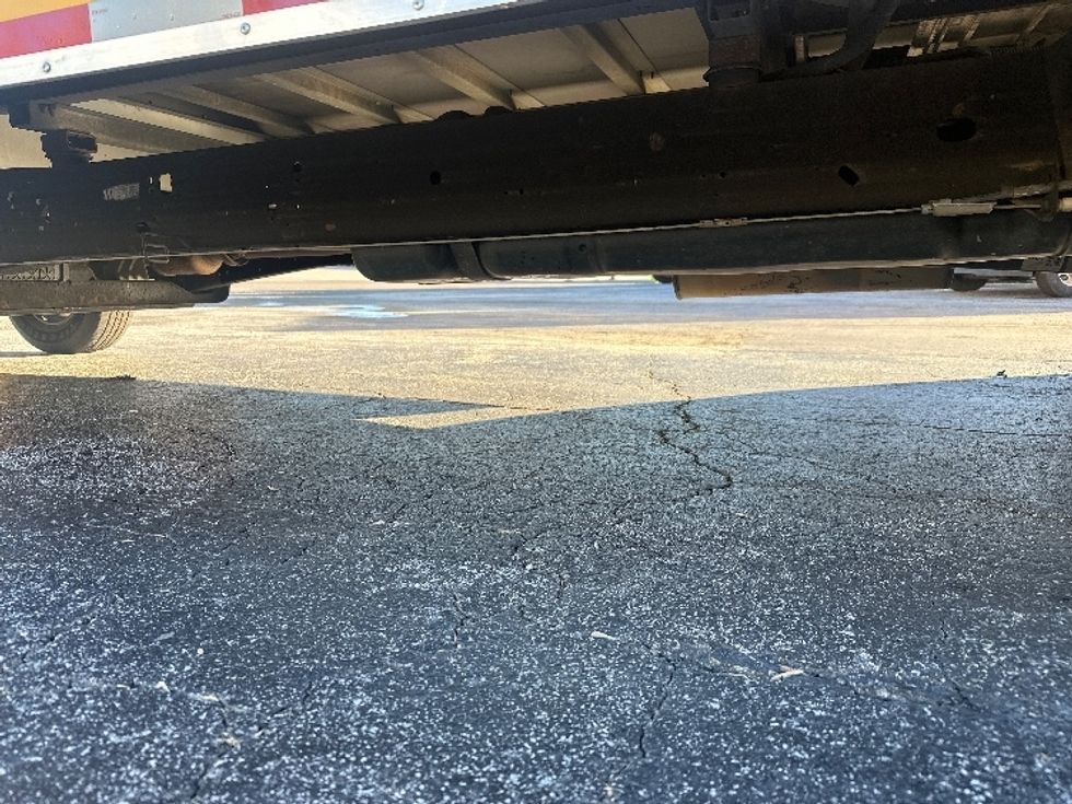 Light Duty Box Truck-Light and Medium Duty Trucks-GMC-2021-Savana G33903-Raleigh-NC-111,227\n\t\tmiles-$ 26,750 - Image 5