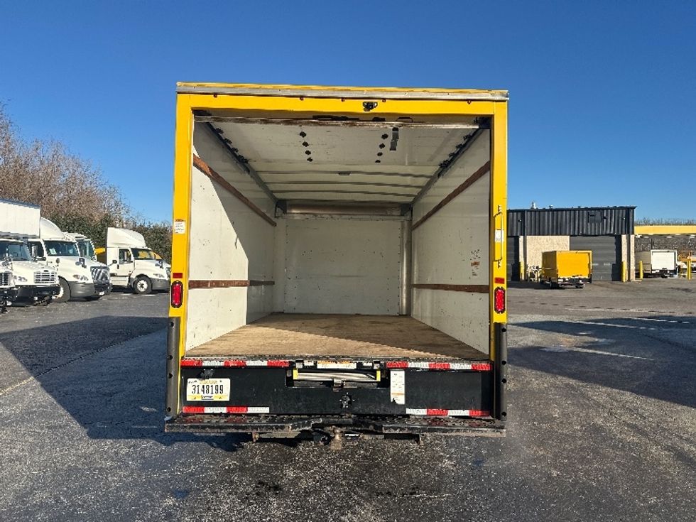 Light Duty Box Truck-Light and Medium Duty Trucks-GMC-2021-Savana G33903-Raleigh-NC-111,227\n\t\tmiles-$ 26,750 - Image 8