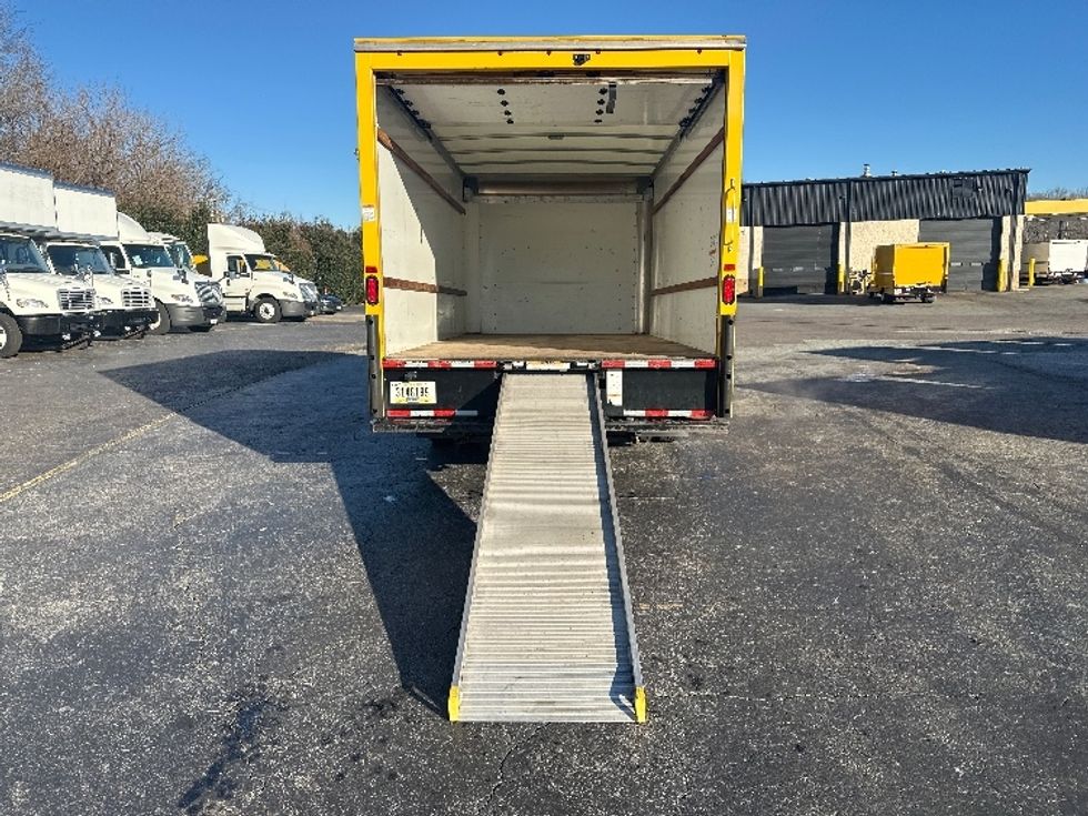 Light Duty Box Truck-Light and Medium Duty Trucks-GMC-2021-Savana G33903-Raleigh-NC-111,227\n\t\tmiles-$ 26,750 - Image 9