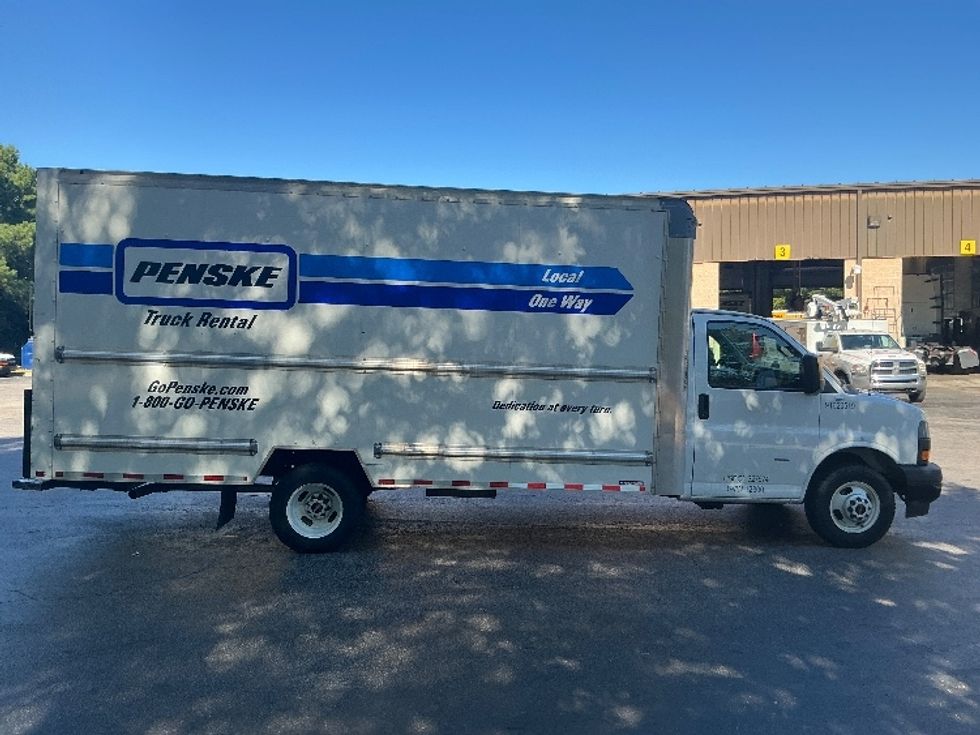 Light Duty Box Truck-Light and Medium Duty Trucks-GMC-2021-Savana G33903-Raleigh-NC-61,641\n\t\tmiles-$ 35,750 - Image 15