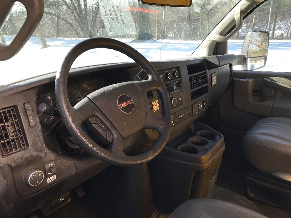 Light Duty Box Truck-Light and Medium Duty Trucks-GMC-2021-Savana G33903-Reading-PA-78,796\n\t\tmiles-$ 32,000 - Image 17