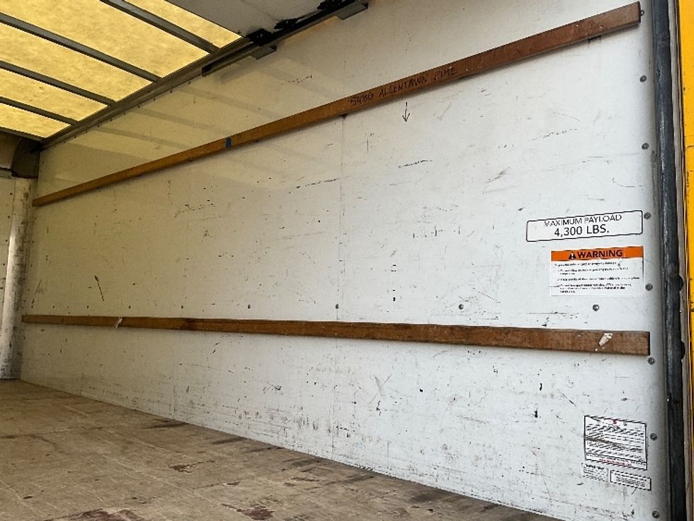 Light Duty Box Truck-Light and Medium Duty Trucks-GMC-2021-Savana G33903-Reading-PA-87,309\n\t\tmiles-$ 27,000 - Image 12