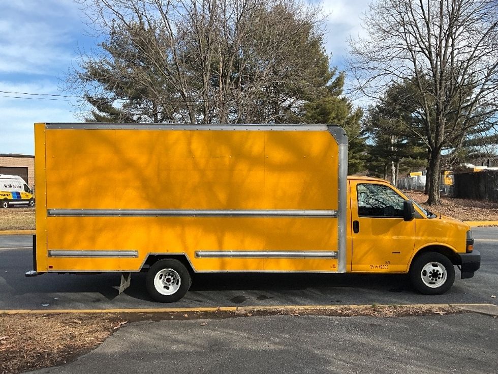 Light Duty Box Truck-Light and Medium Duty Trucks-GMC-2021-Savana G33903-Reading-PA-87,309\n\t\tmiles-$ 27,000 - Image 15