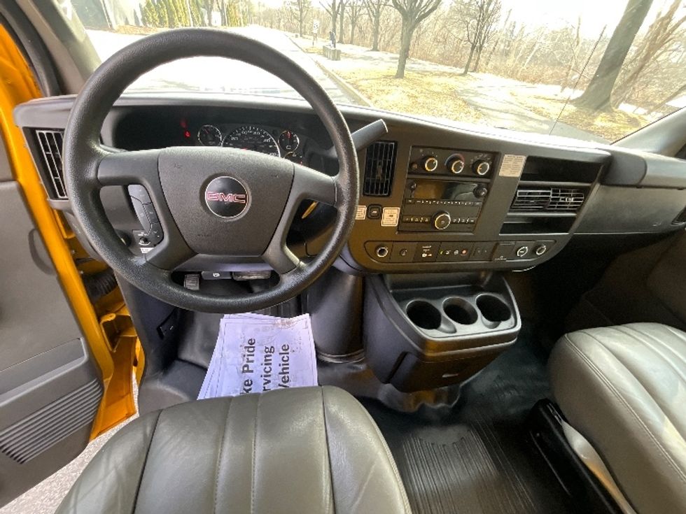 Light Duty Box Truck-Light and Medium Duty Trucks-GMC-2021-Savana G33903-Reading-PA-87,309\n\t\tmiles-$ 27,000 - Image 17