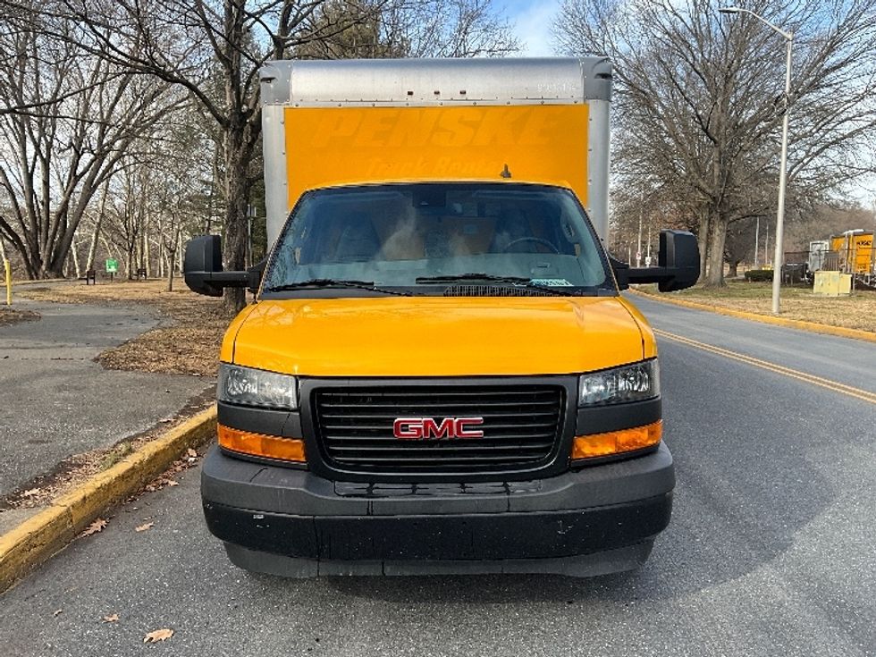 Light Duty Box Truck-Light and Medium Duty Trucks-GMC-2021-Savana G33903-Reading-PA-87,309\n\t\tmiles-$ 27,000 - Image 2