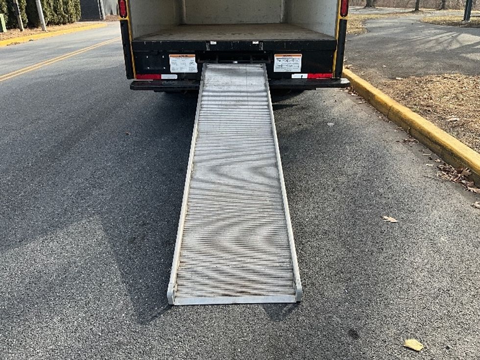 Light Duty Box Truck-Light and Medium Duty Trucks-GMC-2021-Savana G33903-Reading-PA-87,309\n\t\tmiles-$ 27,000 - Image 9