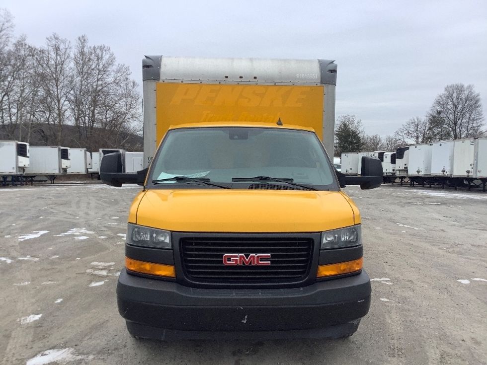 Light Duty Box Truck-Light and Medium Duty Trucks-GMC-2021-Savana G33903-Reading-PA-91,359\n\t\tmiles-$ 26,750 - Image 2
