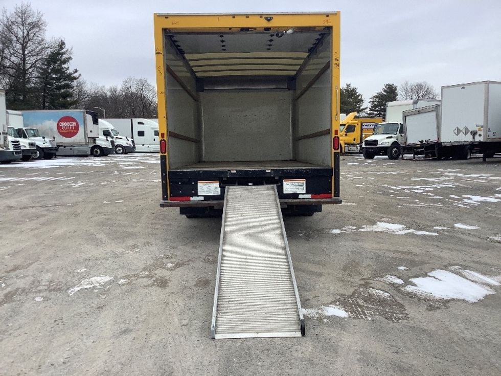 Light Duty Box Truck-Light and Medium Duty Trucks-GMC-2021-Savana G33903-Reading-PA-91,359\n\t\tmiles-$ 26,750 - Image 9
