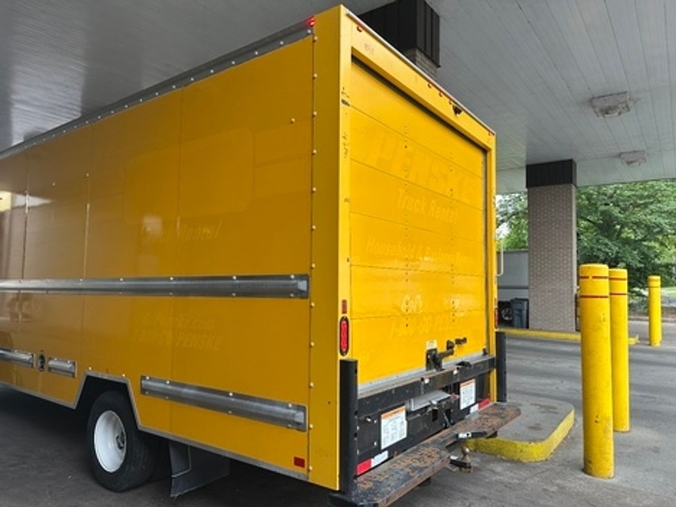 Light Duty Box Truck-Light and Medium Duty Trucks-GMC-2021-Savana G33903-Reading-PA-92,615\n\t\tmiles-$ 26,250 - Image 5