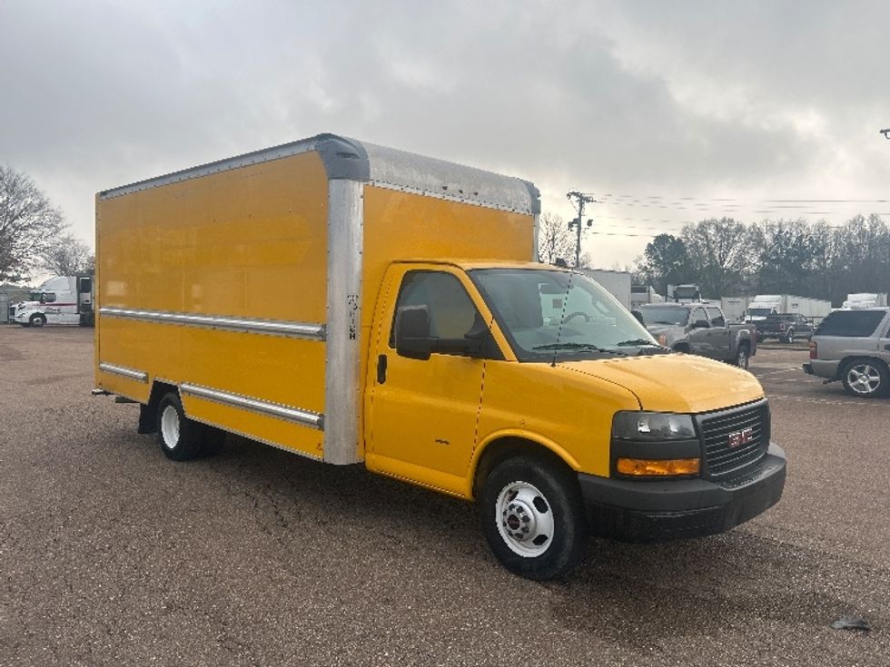 Light Duty Box Truck-Light and Medium Duty Trucks-GMC-2021-Savana G33903-Richland-MS-110,658\n\t\tmiles-$ 25,250 - Image 1