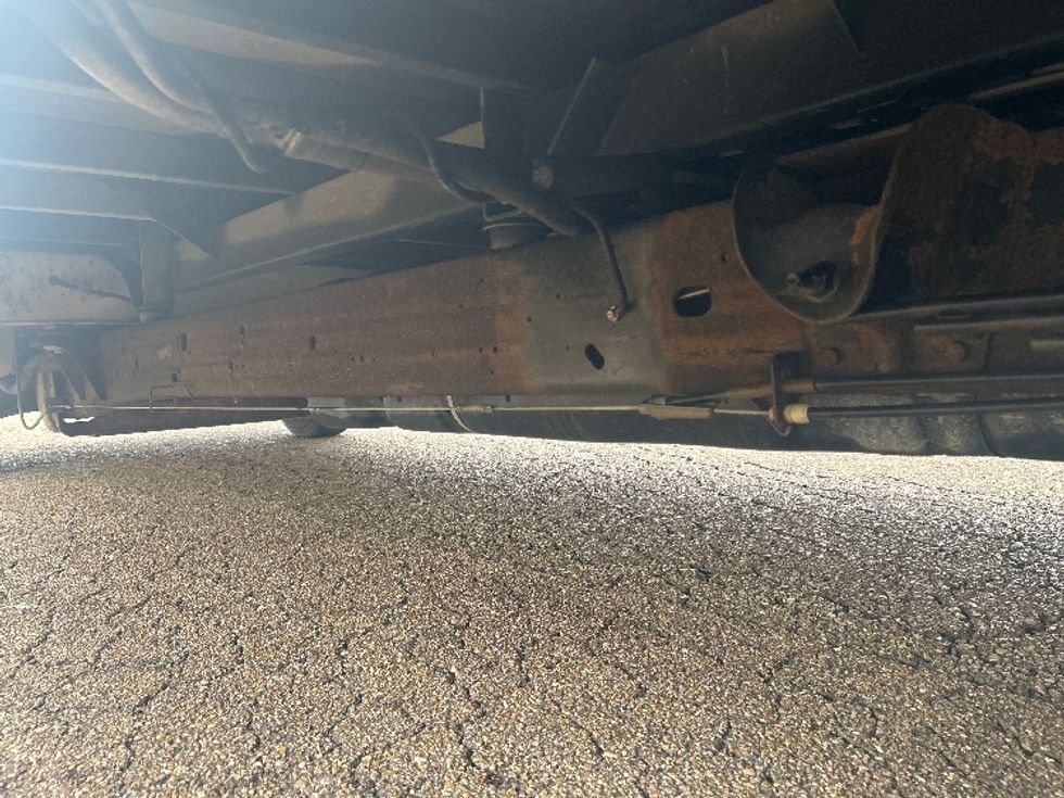 Light Duty Box Truck-Light and Medium Duty Trucks-GMC-2021-Savana G33903-Richland-MS-110,658\n\t\tmiles-$ 25,250 - Image 5