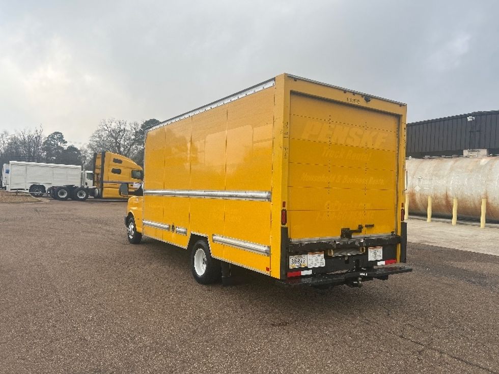 Light Duty Box Truck-Light and Medium Duty Trucks-GMC-2021-Savana G33903-Richland-MS-110,658\n\t\tmiles-$ 25,250 - Image 6