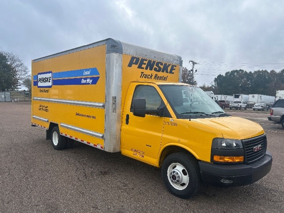 Light Duty Box Truck-Light and Medium Duty Trucks-GMC-2021-Savana G33903-Richland-MS-122,747\n\t\tmiles-$ 23,250 - Image 1