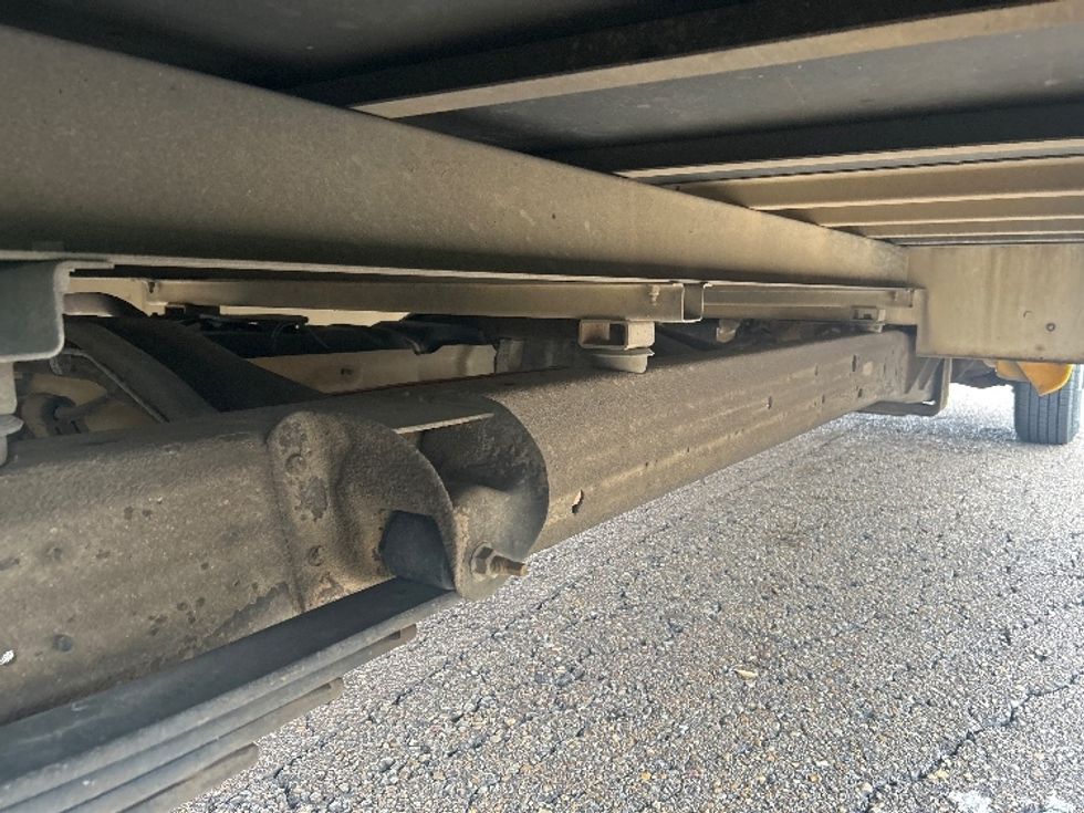 Light Duty Box Truck-Light and Medium Duty Trucks-GMC-2021-Savana G33903-Richland-MS-122,747\n\t\tmiles-$ 23,250 - Image 13