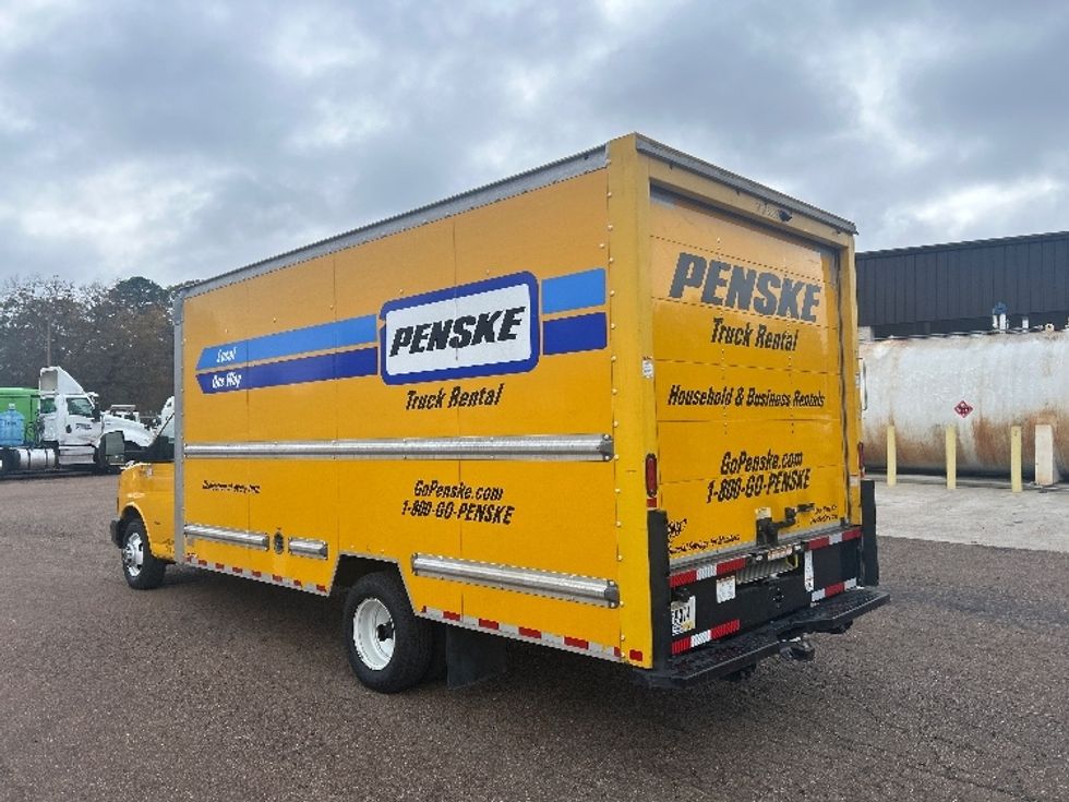 Light Duty Box Truck-Light and Medium Duty Trucks-GMC-2021-Savana G33903-Richland-MS-122,747\n\t\tmiles-$ 23,250 - Image 6