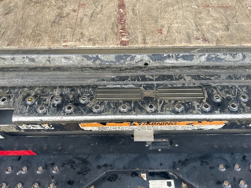 Light Duty Box Truck-Light and Medium Duty Trucks-GMC-2021-Savana G33903-Richland-MS-122,747\n\t\tmiles-$ 23,250 - Image 9