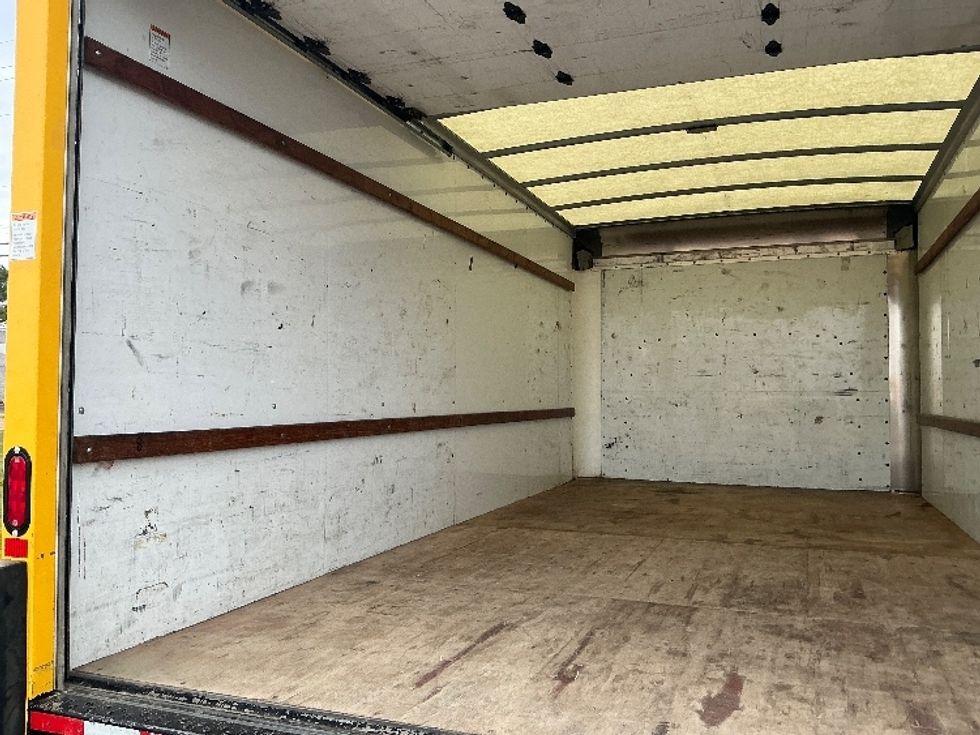 Light Duty Box Truck-Light and Medium Duty Trucks-GMC-2021-Savana G33903-Richland-MS-87,802\n\t\tmiles-$ 27,750 - Image 11