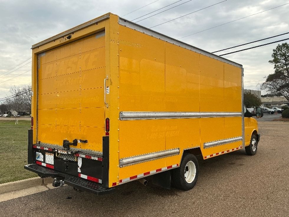 Light Duty Box Truck-Light and Medium Duty Trucks-GMC-2021-Savana G33903-Richland-MS-87,802\n\t\tmiles-$ 27,750 - Image 13
