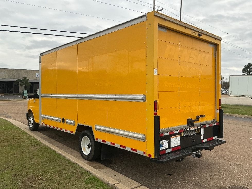 Light Duty Box Truck-Light and Medium Duty Trucks-GMC-2021-Savana G33903-Richland-MS-87,802\n\t\tmiles-$ 27,750 - Image 6