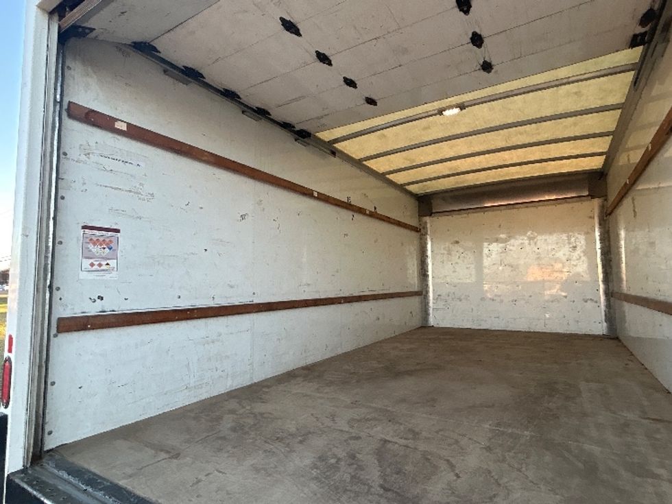 Light Duty Box Truck-Light and Medium Duty Trucks-GMC-2021-Savana G33903-Richland-MS-90,959\n\t\tmiles-$ 30,500 - Image 11