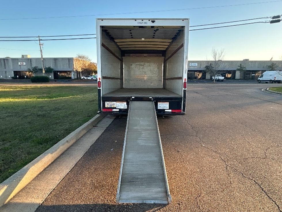 Light Duty Box Truck-Light and Medium Duty Trucks-GMC-2021-Savana G33903-Richland-MS-90,959\n\t\tmiles-$ 30,500 - Image 9