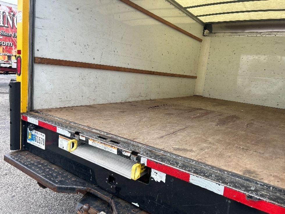 Light Duty Box Truck-Light and Medium Duty Trucks-GMC-2021-Savana G33903-Riviera Beach-FL-105,068\n\t\tmiles-$ 26,250 - Image 10