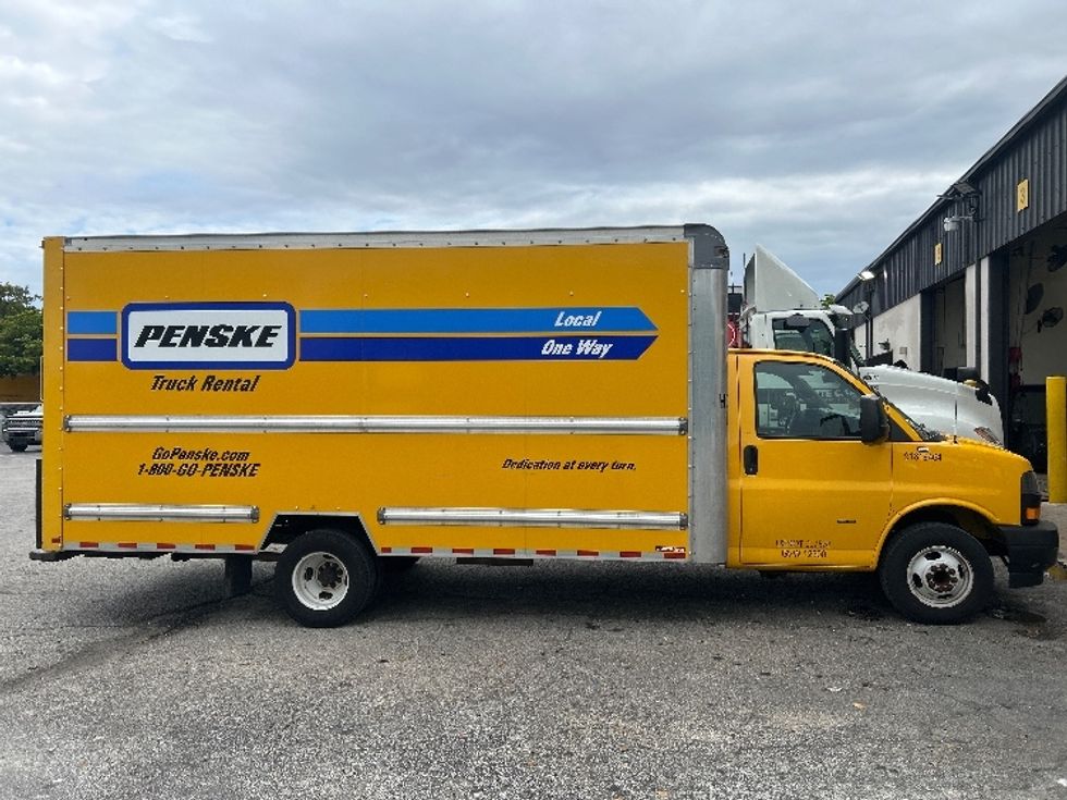 Light Duty Box Truck-Light and Medium Duty Trucks-GMC-2021-Savana G33903-Riviera Beach-FL-105,068\n\t\tmiles-$ 26,250 - Image 13