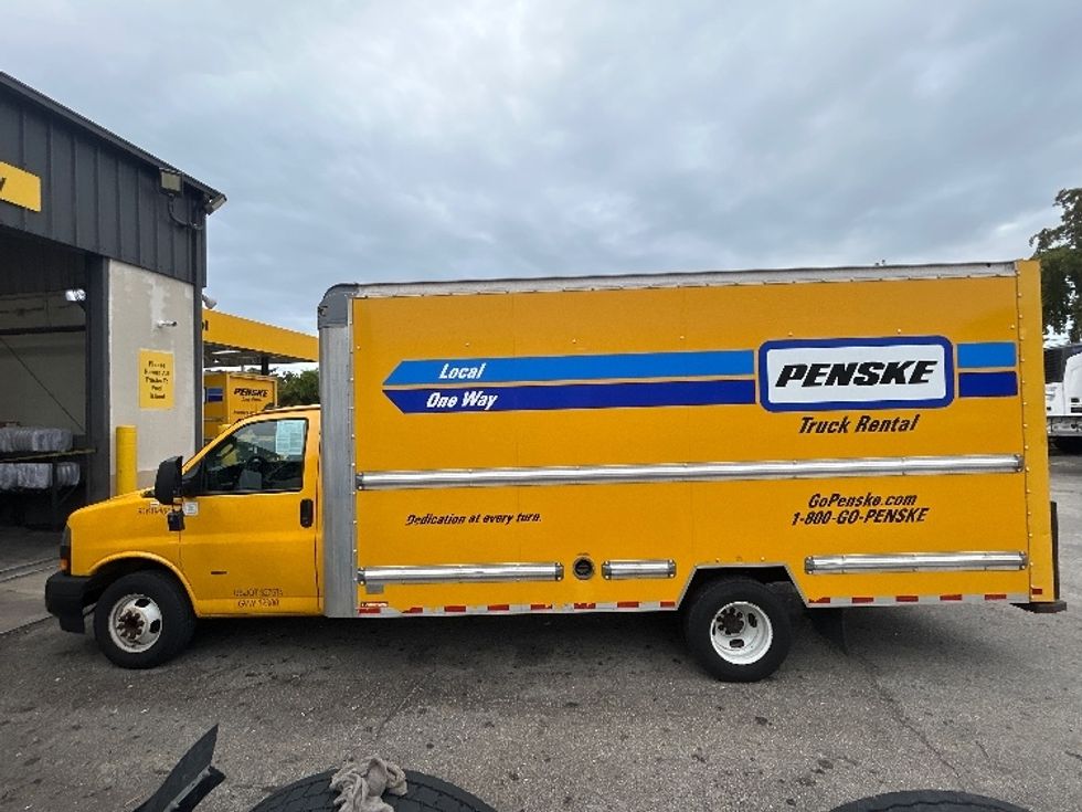 Light Duty Box Truck-Light and Medium Duty Trucks-GMC-2021-Savana G33903-Riviera Beach-FL-105,068\n\t\tmiles-$ 26,250 - Image 4