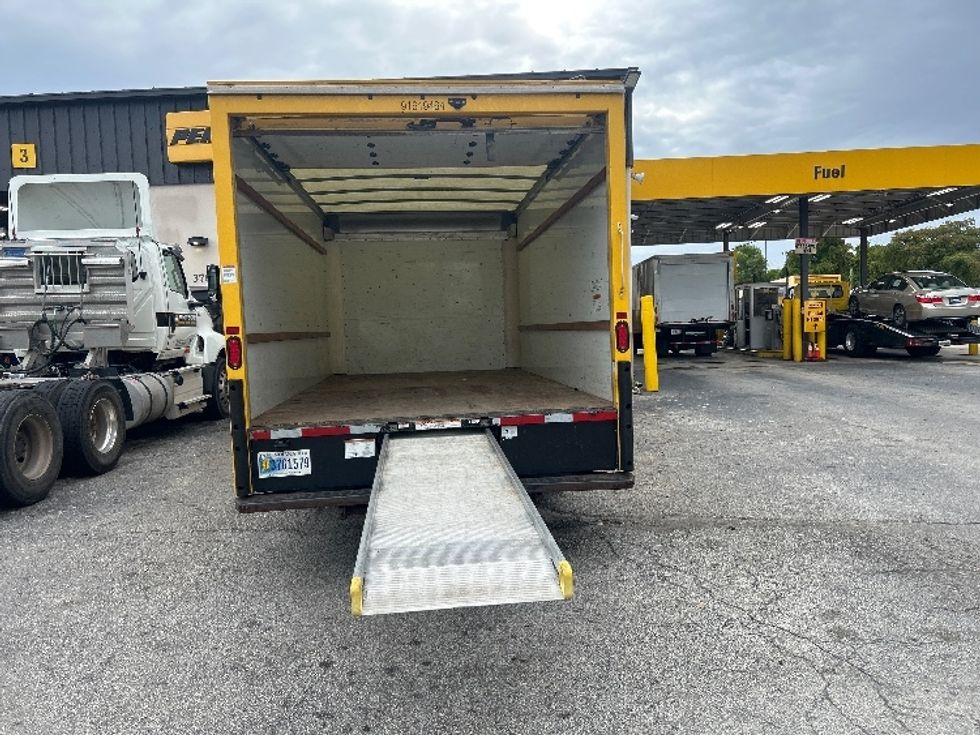Light Duty Box Truck-Light and Medium Duty Trucks-GMC-2021-Savana G33903-Riviera Beach-FL-105,068\n\t\tmiles-$ 26,250 - Image 8