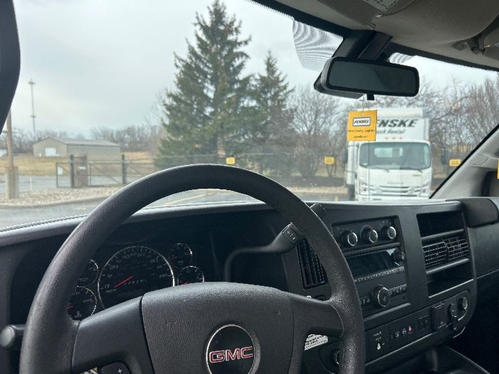 Light Duty Box Truck-Light and Medium Duty Trucks-GMC-2021-Savana G33903-Rochester-NY-100,411\n\t\tmiles-$ 27,250 - Image 15