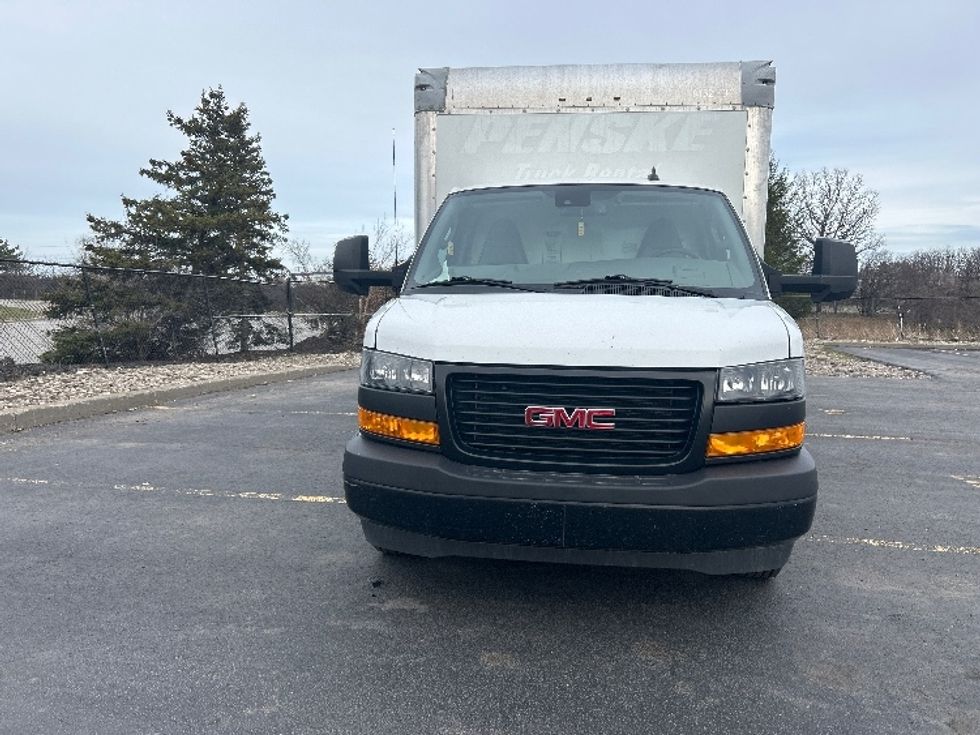 Light Duty Box Truck-Light and Medium Duty Trucks-GMC-2021-Savana G33903-Rochester-NY-100,411\n\t\tmiles-$ 27,250 - Image 2