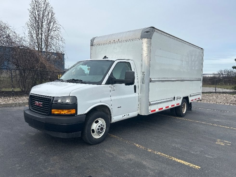 Light Duty Box Truck-Light and Medium Duty Trucks-GMC-2021-Savana G33903-Rochester-NY-100,411\n\t\tmiles-$ 27,250 - Image 3