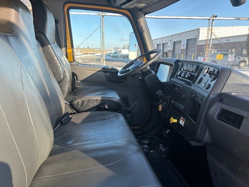 Light Duty Box Truck-Light and Medium Duty Trucks-GMC-2021-Savana G33903-Rochester-NY-100,411\n\t\tmiles-$ 30,000 - Image 12