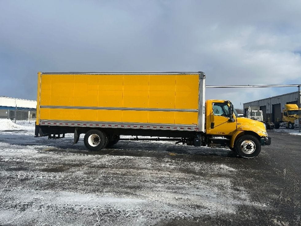 Light Duty Box Truck-Light and Medium Duty Trucks-GMC-2021-Savana G33903-Rochester-NY-100,411\n\t\tmiles-$ 30,000 - Image 7