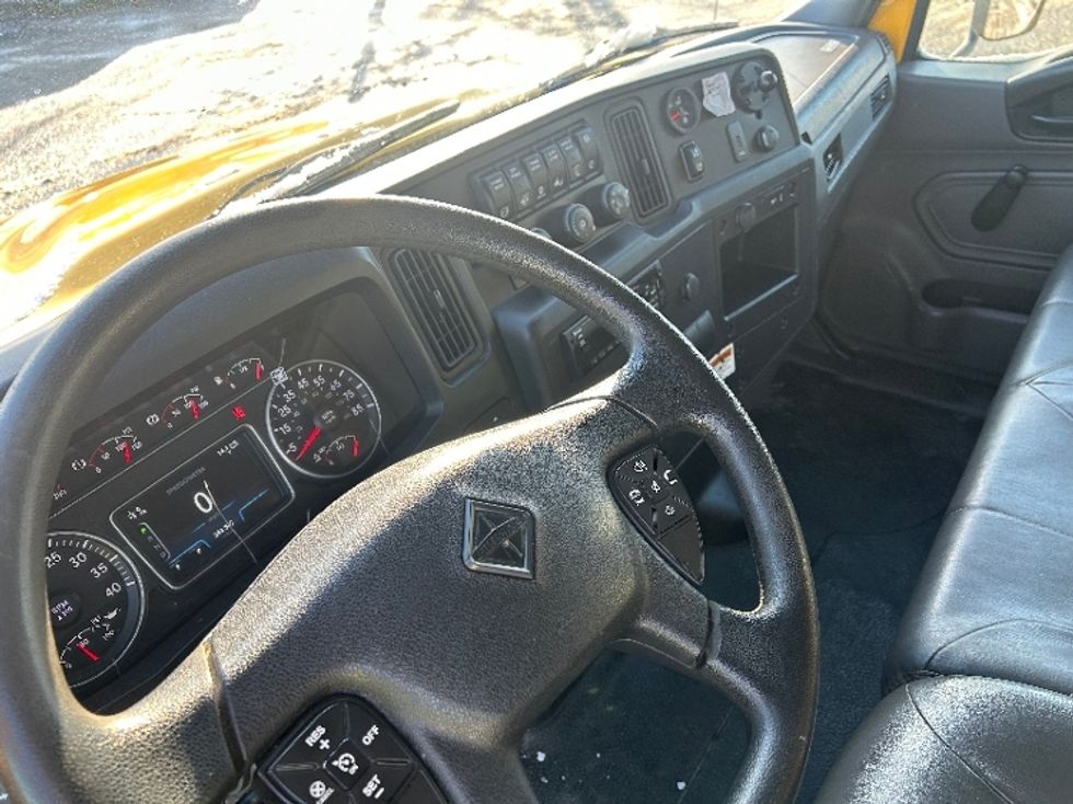 Light Duty Box Truck-Light and Medium Duty Trucks-GMC-2021-Savana G33903-Rochester-NY-100,411\n\t\tmiles-$ 30,000 - Image 8