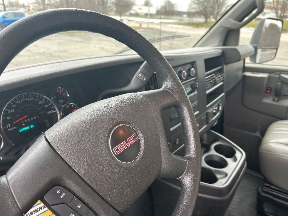 Light Duty Box Truck-Light and Medium Duty Trucks-GMC-2021-Savana G33903-Rochester-NY-104,580\n\t\tmiles-$ 29,500 - Image 18