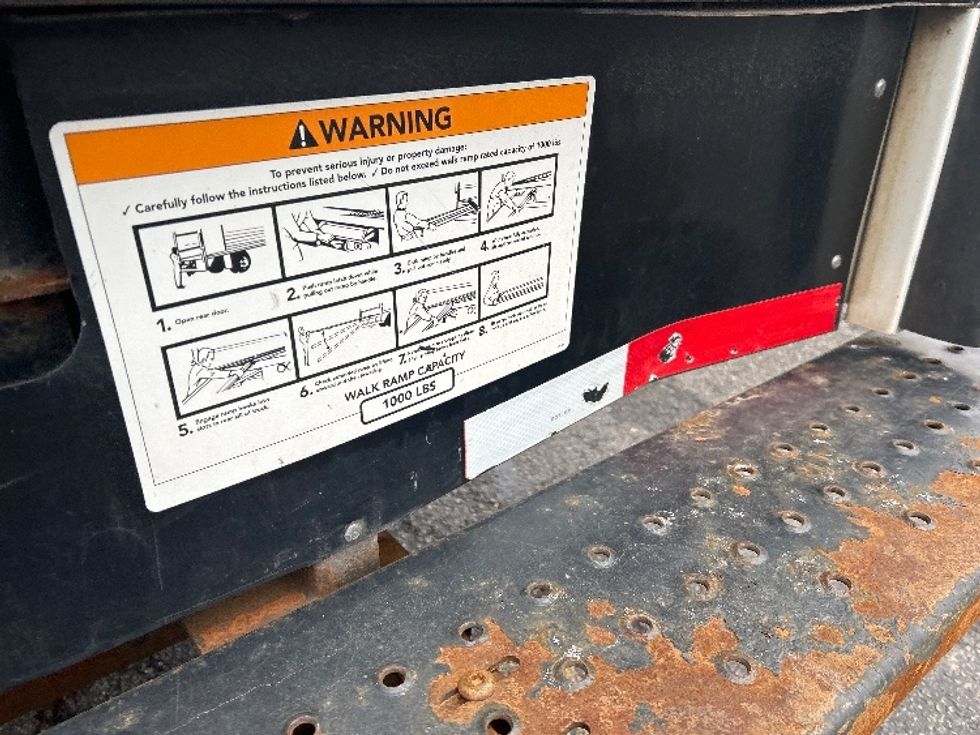 Light Duty Box Truck-Light and Medium Duty Trucks-GMC-2021-Savana G33903-Rochester-NY-104,580\n\t\tmiles-$ 29,500 - Image 28