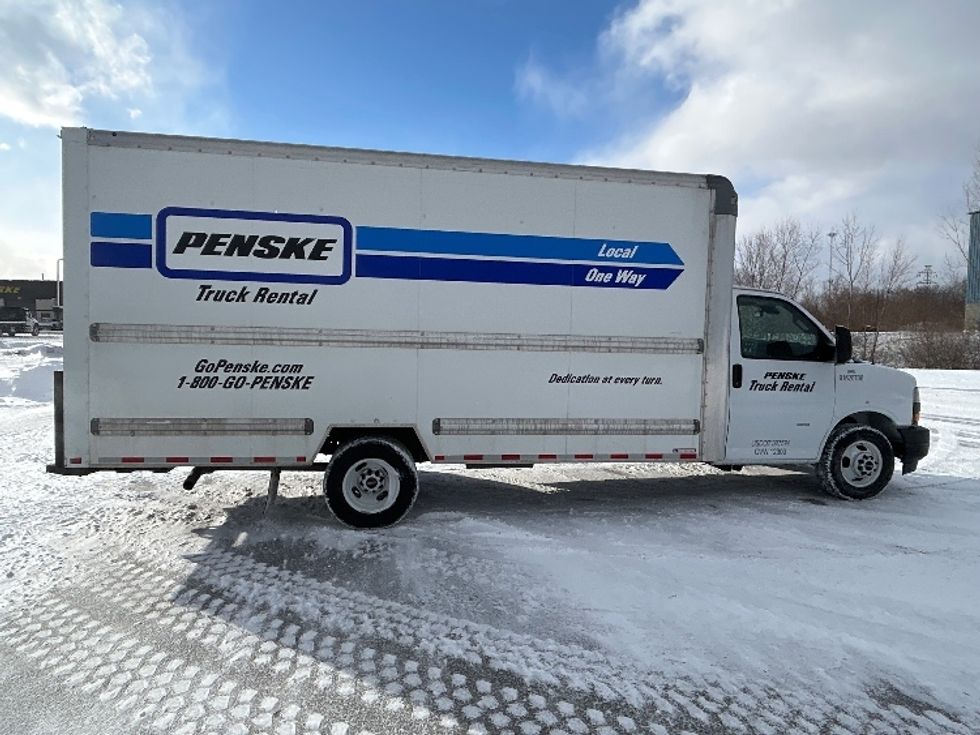 Light Duty Box Truck-Light and Medium Duty Trucks-GMC-2021-Savana G33903-Rochester-NY-106,810\n\t\tmiles-$ 27,000 - Image 12