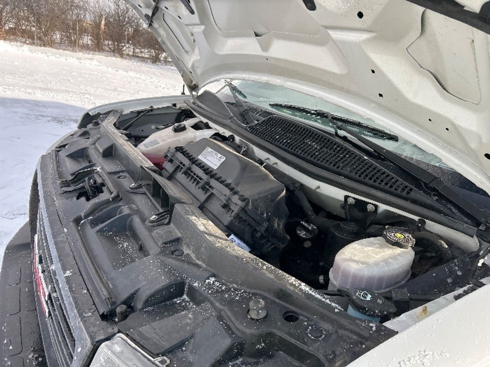 Light Duty Box Truck-Light and Medium Duty Trucks-GMC-2021-Savana G33903-Rochester-NY-106,810\n\t\tmiles-$ 27,000 - Image 21