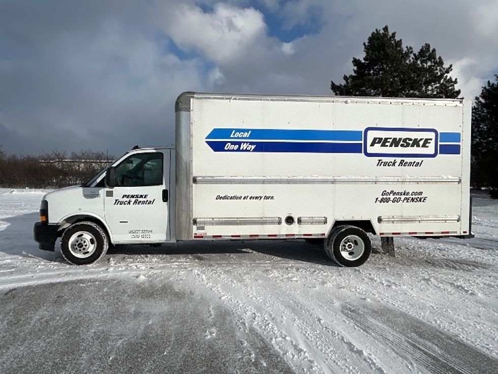 Light Duty Box Truck-Light and Medium Duty Trucks-GMC-2021-Savana G33903-Rochester-NY-106,810\n\t\tmiles-$ 27,000 - Image 4