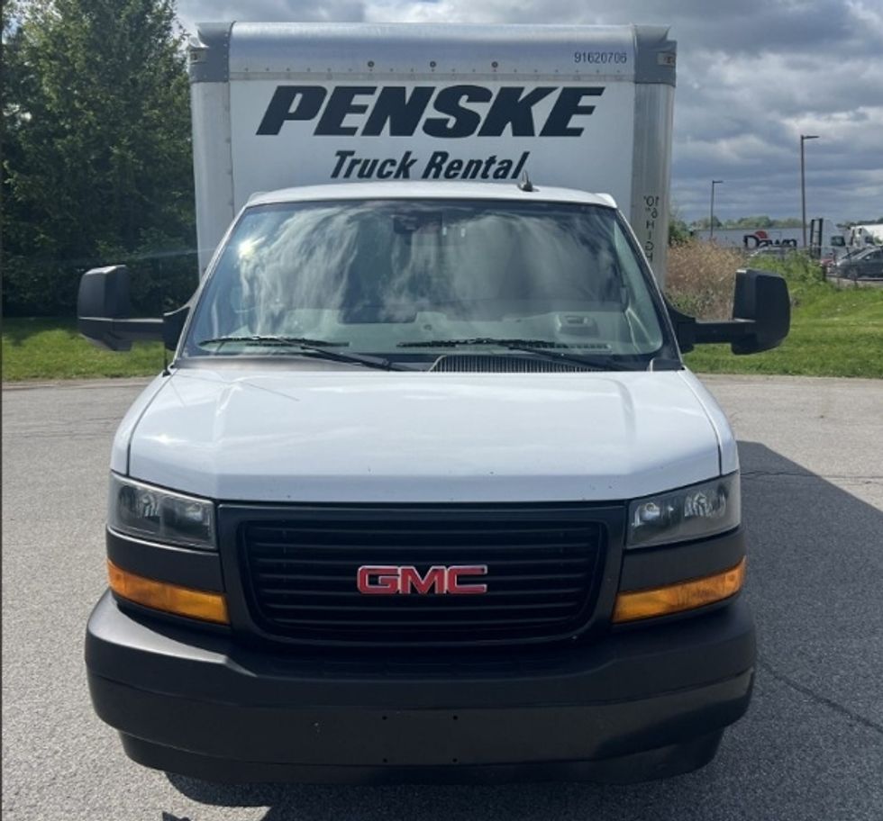 Light Duty Box Truck-Light and Medium Duty Trucks-GMC-2021-Savana G33903-Rochester-NY-108,842\n\t\tmiles-$ 27,750 - Image 2
