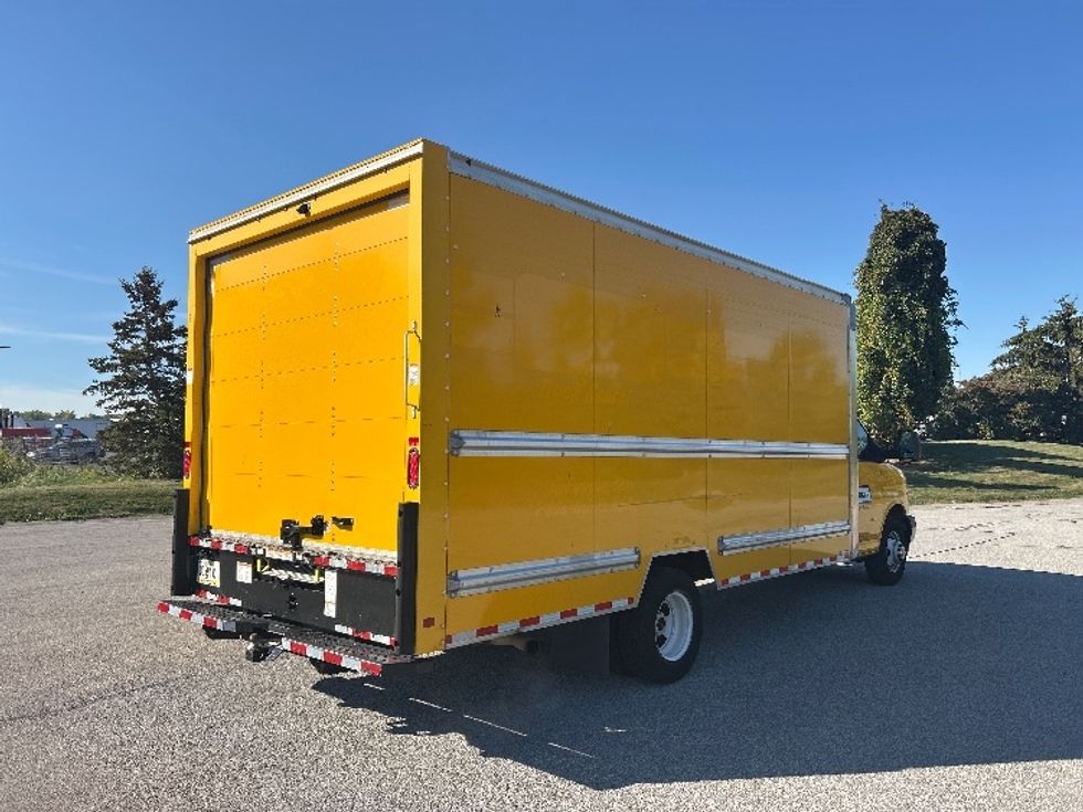 Light Duty Box Truck-Light and Medium Duty Trucks-GMC-2021-Savana G33903-Rochester-NY-118,252\n\t\tmiles-$ 21,250 - Image 11