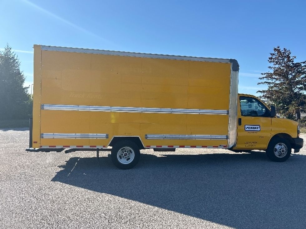 Light Duty Box Truck-Light and Medium Duty Trucks-GMC-2021-Savana G33903-Rochester-NY-118,252\n\t\tmiles-$ 21,250 - Image 12